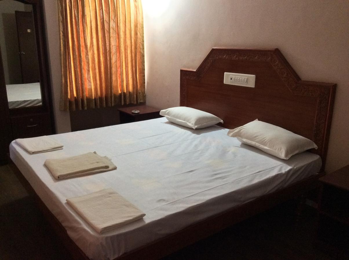 Sakthi Lodge Dharapuram Cameră foto